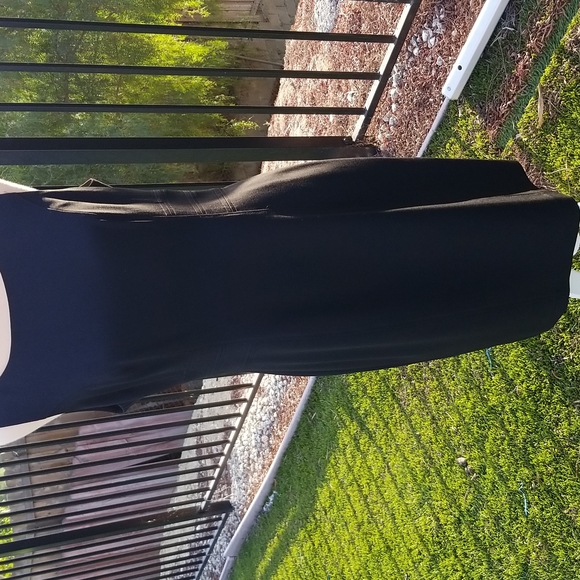 Georgiou Studio Dress - Picture 3 of 11